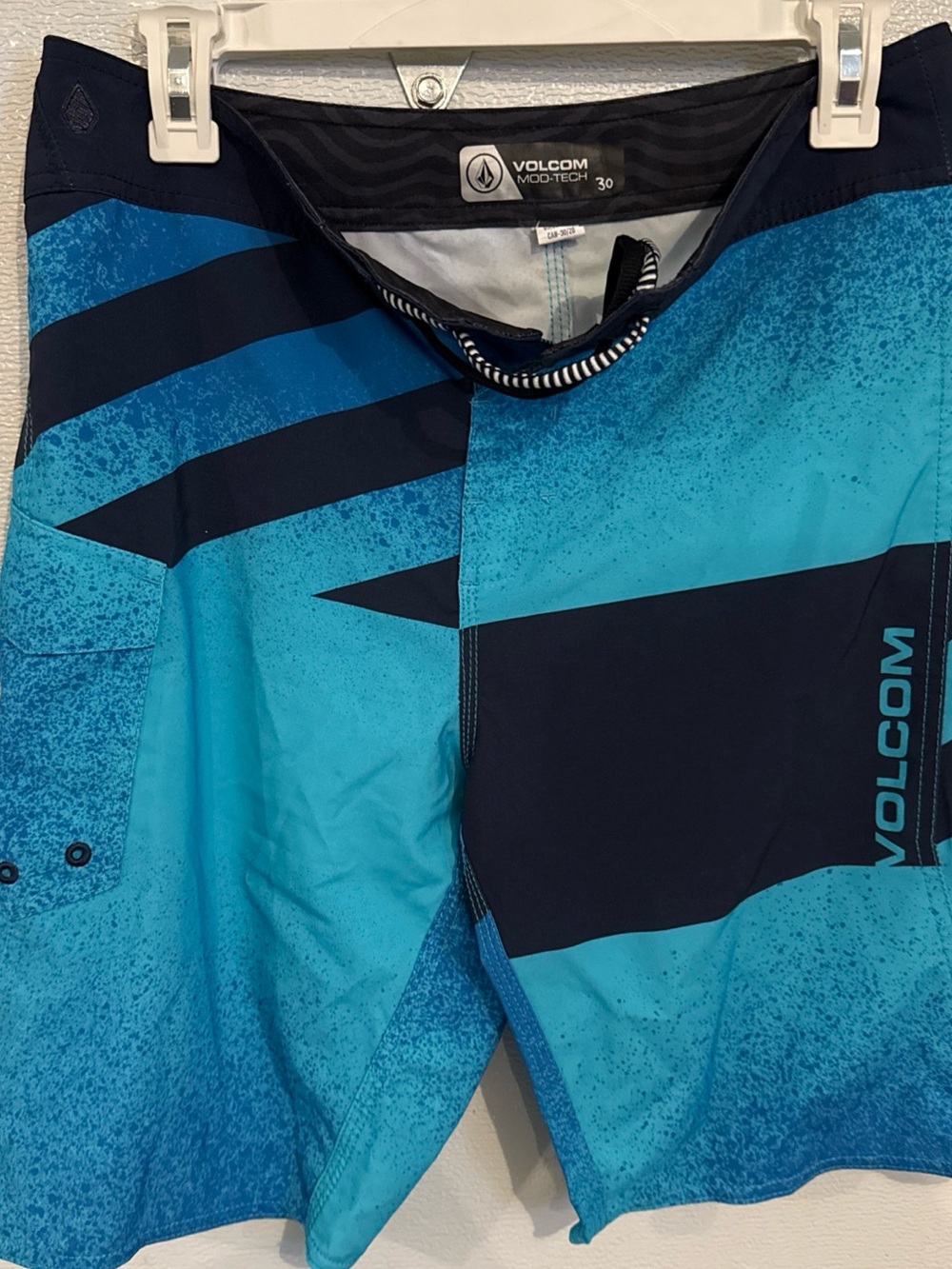 Volcom Mod-Tech Board Shorts Mens 30 Blue Black Surf Swim Stretch Performance